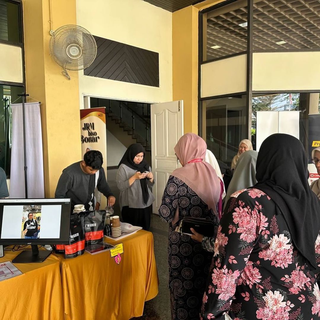Hari Jualan Puspanita — 2