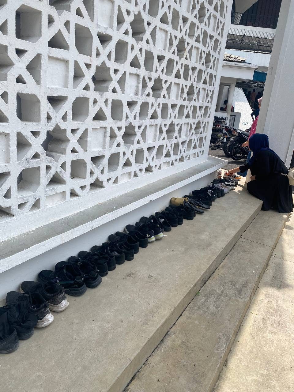 CSR Jumaat: Senyuman Manis di Masjid Negeri bersama Ice Tea Peach Mengkudu — 6