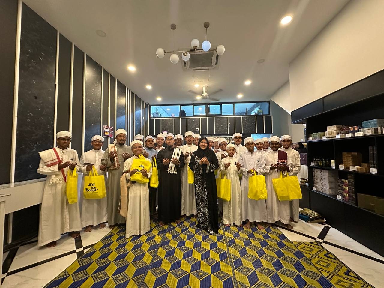 Majlis Bacaan Doa Selamat dan Solat Berjemaah di Outlet JRM Holistik Negeri Sembilan — 2