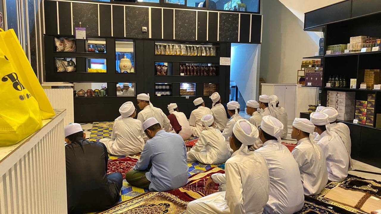 Majlis Bacaan Doa Selamat dan Solat Berjemaah di Outlet JRM Holistik Negeri Sembilan — 3