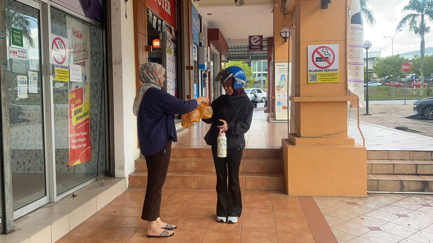 CSR Edaran Bubur Lambuk Anjuran OBSB di Outlet JRM Negeri Sembilan 14 Mac 2025 — 12
