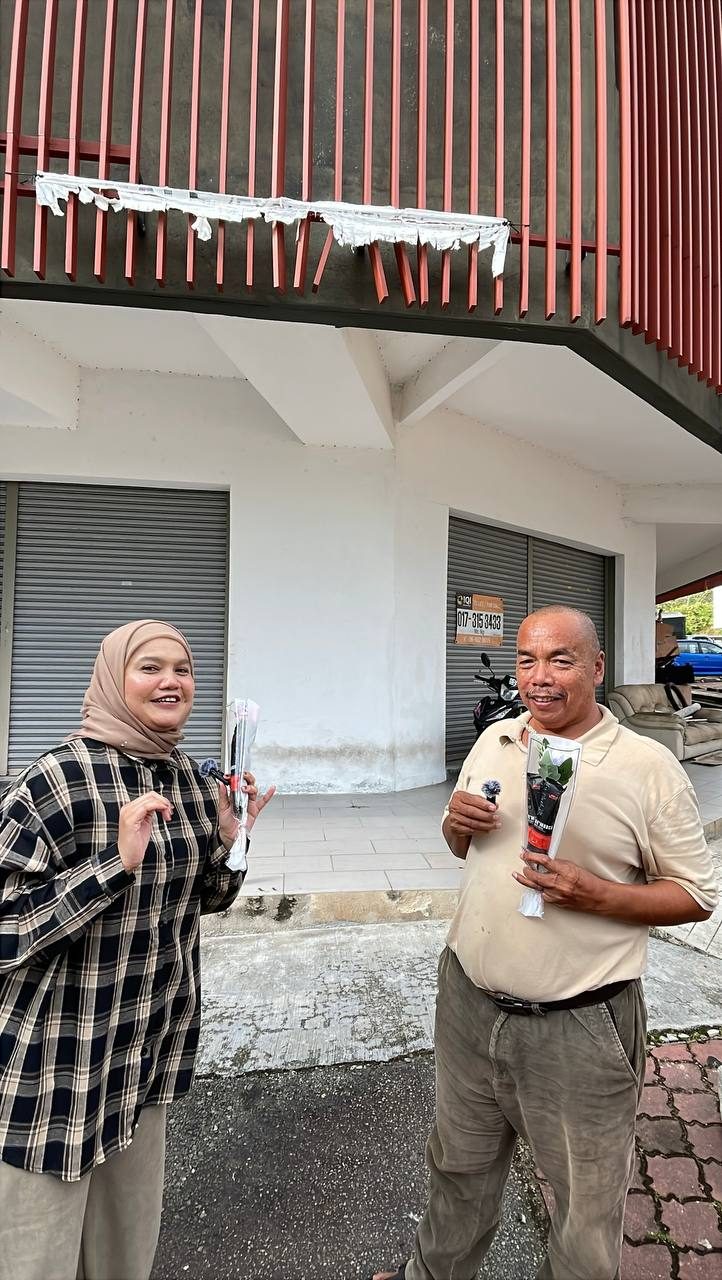 Program Pemberian Bouquet D'marco dari OBSB sempena Sambutan Hari Bapa 16 Jun 2025 — 3