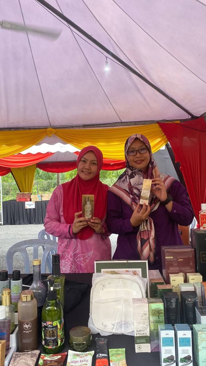 Booth Pengedar, Puan Fatimah dan Puan Roziah sempena Karnival Sentuhan Madani Felda 21 Jun 2025 dan 22 Jun 2025 — 5