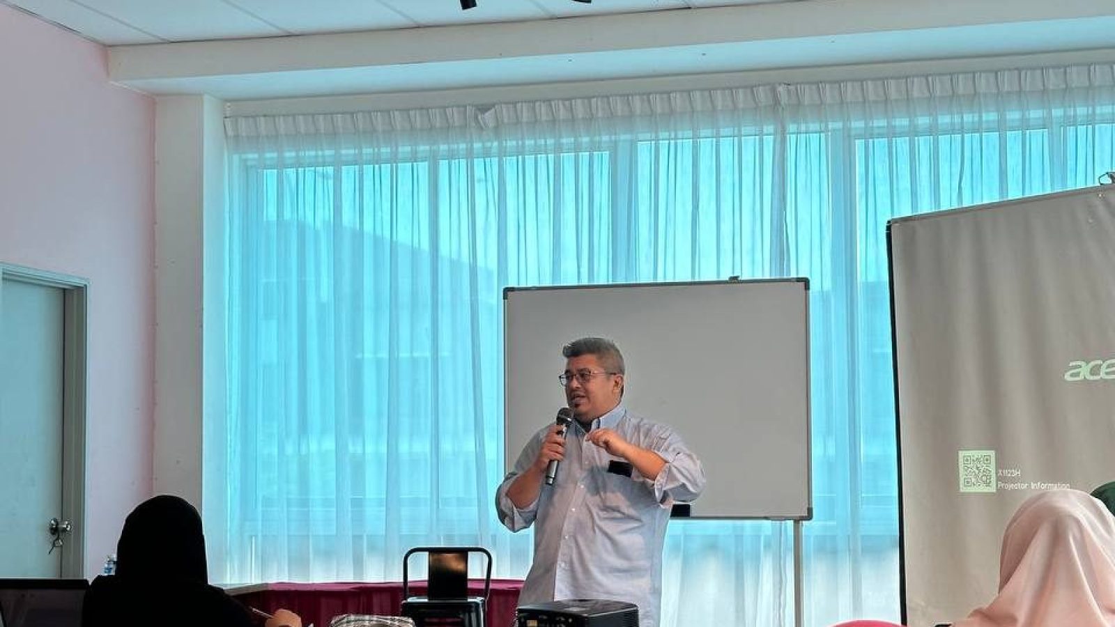 Sesi pembentangan kelas pemasaran digital pengedar JRMNS